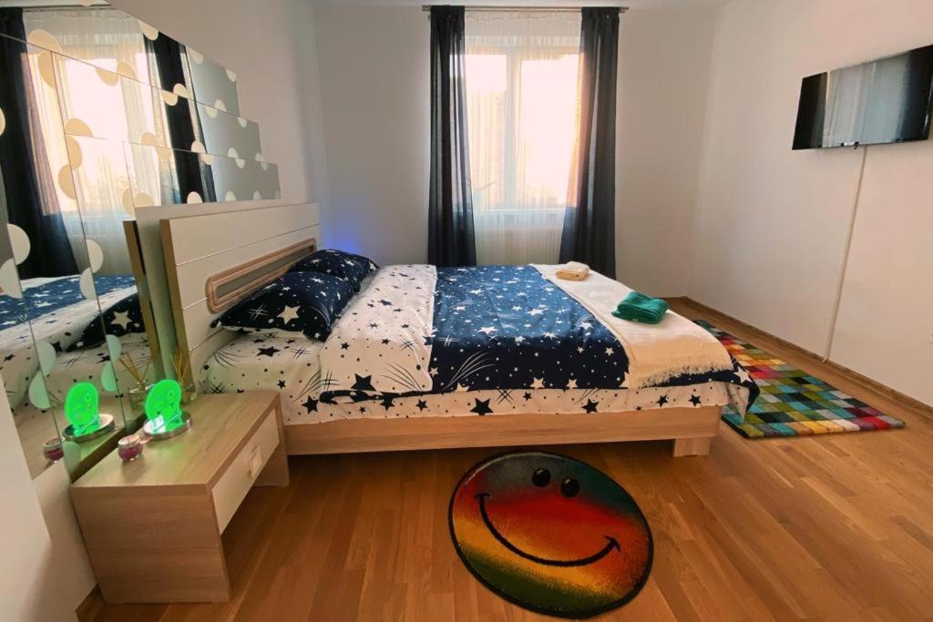 Apartament Smiley Apartment Сигишоара Екстериор снимка